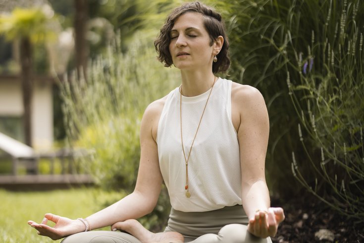 FREE INTO MAY – „release and recharge“