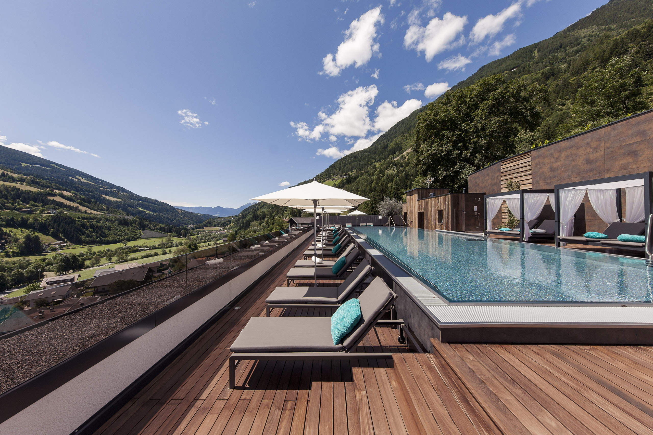 L’Alpenschlössel: il vostro hotel con infinity pool in Alto Adige